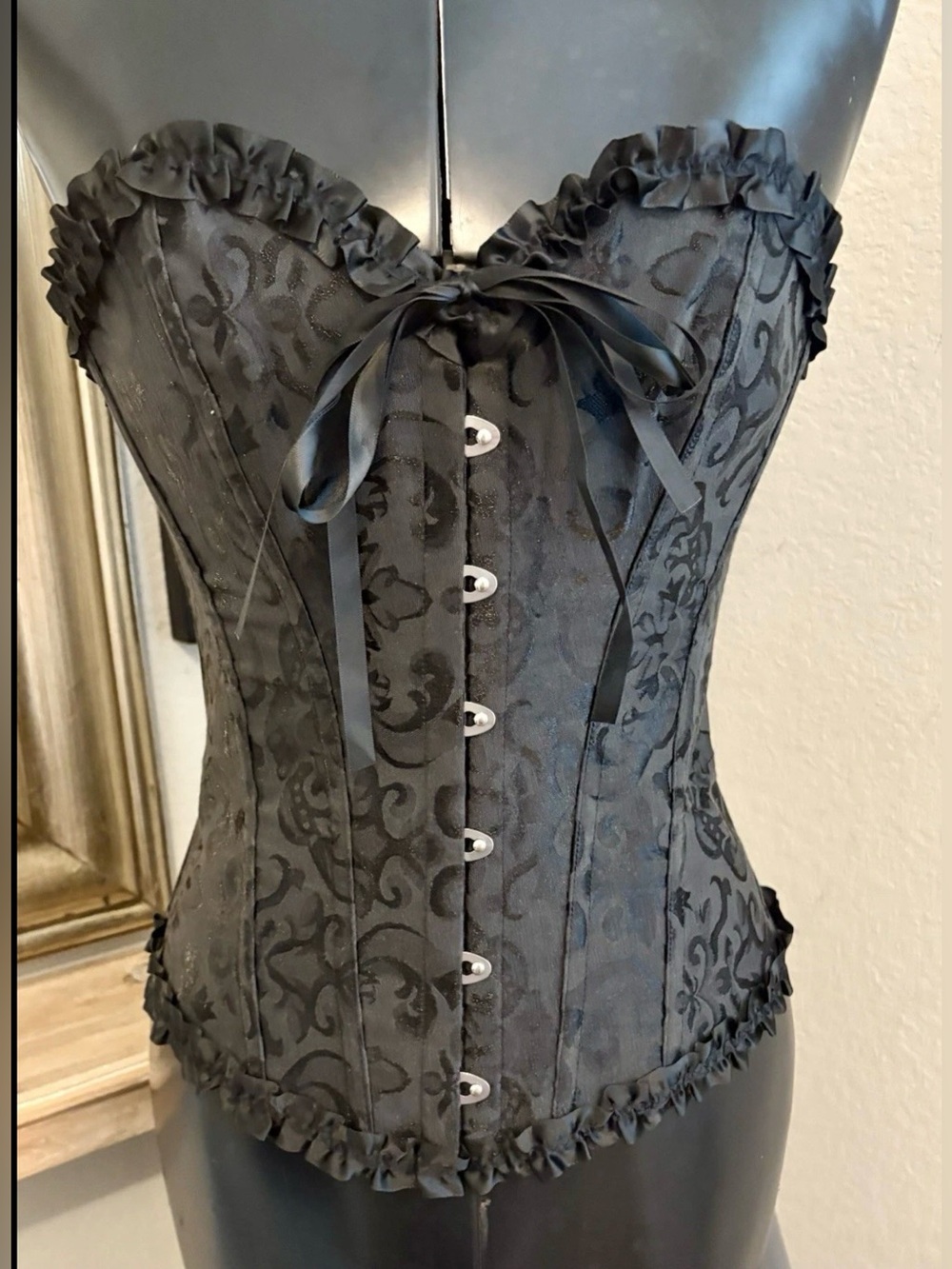 Black brocade overbust corset steampunk,bustier with and lace-up back. Size M